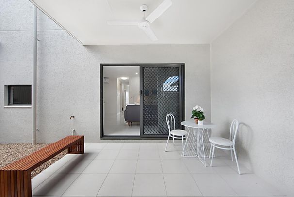 35 Holyoak Avenue, Oonoonba QLD 4811 - House For Rent | Domain - Photo 1