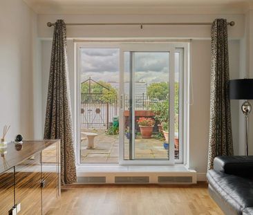 Nine Elms Lane, SW8, London - Photo 1