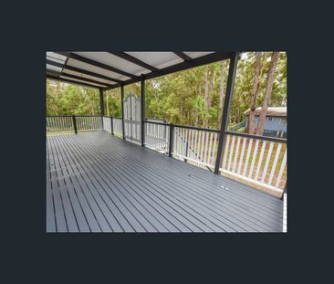 Exquisite Queenslander with original features, Close to town. - Photo 4