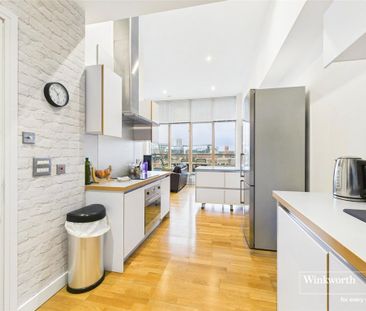 1 bedroom penthouse to rent - Photo 6