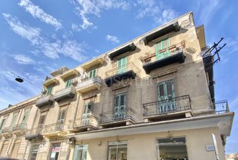 Casa a Messina in Via Nino Bixio