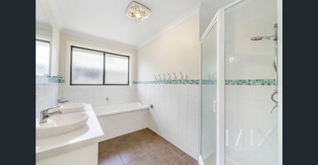 Stunning Coastal Living with Water Views - Photo 4