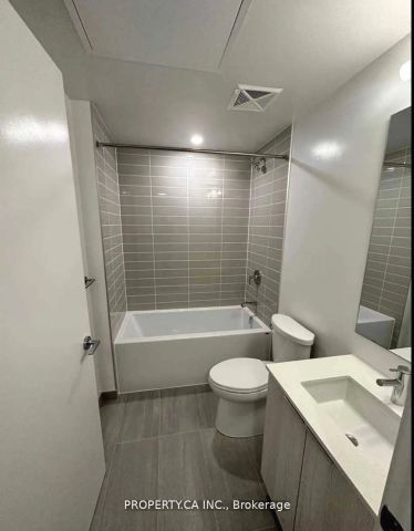 357 King Street W #2404 - Photo 4