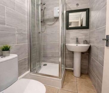 Cardiff Grove, Luton, LU1 - Photo 4