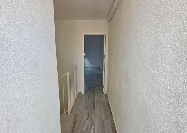 LONG TERM RENTAL IN LA CARIHUELA 3 BEDROOMS, AND PRIVATE PARKNG – tor501ts