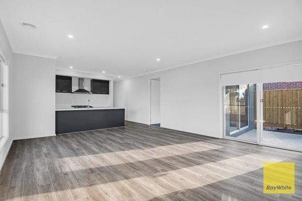 Spacious 4 Bed, 2 Bath Home with 2-Car Garage - Comfort, Style & Convenience! - Photo 1