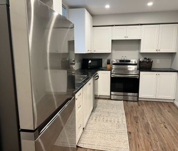 For Lease - 167 Glenlake Boulevard, Collingwood, Ontario - Photo 3