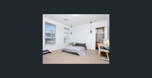 Stylish Family Home in Campbelltown - Photo 1