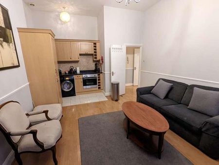 Castletown Road, London, W14 - Photo 4