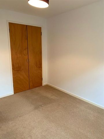 2 bedroom bungalow to rent - Photo 2