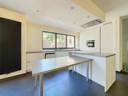 Appartement te huur in Zwijndrecht met 2 slaapkamers - Foto 4