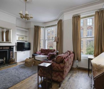 4 bedroom flat to rent - Photo 2