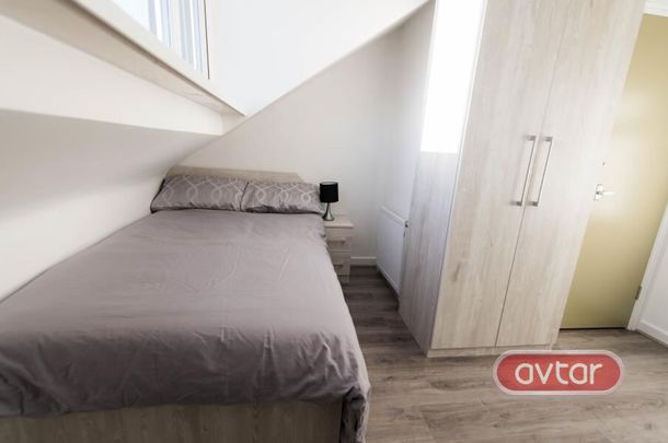 Thornville Crescent, Hyde Park - Photo 1