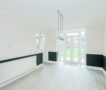 3 bedroom semi-detached house to rent - Photo 4