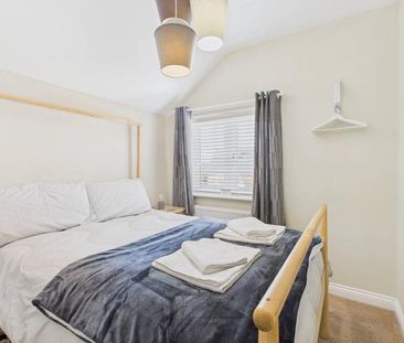 2 bedroom end of terrace house to rent - Photo 4