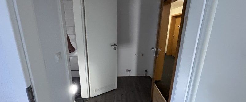 Die Wohnung befindet sich in den letzten Zügen der Sanierung - Foto 1