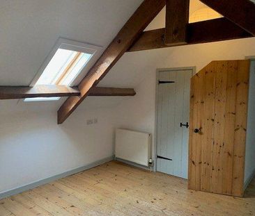 2 bedroom semi-detached house to rent - Photo 2