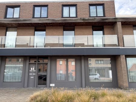OORDEGEM - Tweeslaapkamerappartement op centrale ligging - Photo 2