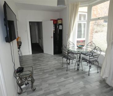 5 bedroom terraced house to rent - Photo 2
