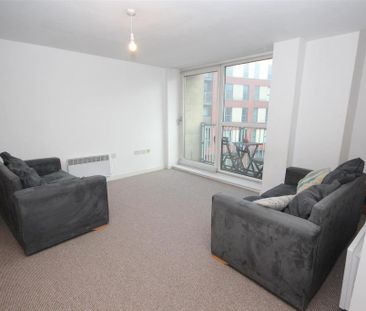 2 bedroom flat to rent - Photo 6