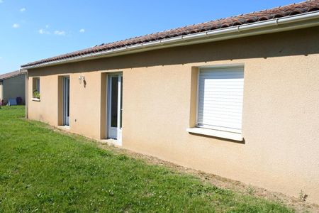 Location Maison 4 pièces 89m² BEAUPUY 47200 - Photo 2