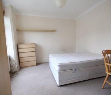 4 Bed Terraced House, Milner Road, BN2 - Photo 4