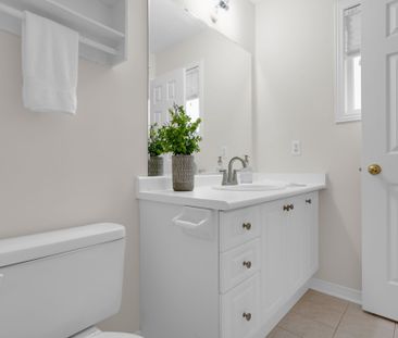 For Lease - 67 Colle Melito Way, Vaughan, Ontario - Photo 5