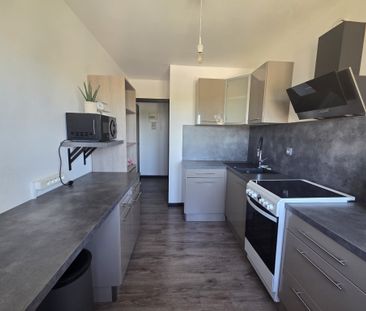 Location Appartement 2 pièces 53m² LA CHAPELLE ST LUC 10600 - Photo 4