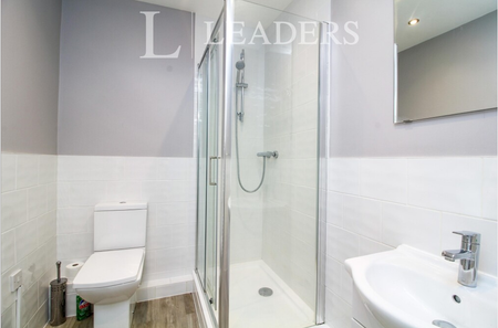 4 bedroom terraced house to rent - Photo 5