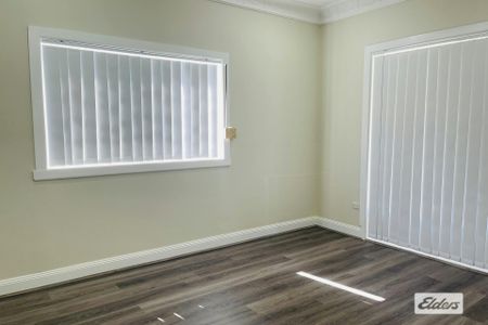 Mordenised Family Home in Bankstown with freshly painted - Photo 3