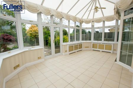 3 bedroom semi-detached house to rent - Photo 2