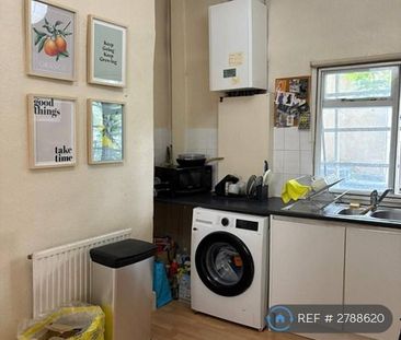 2 bedroom flat to rent - Photo 6