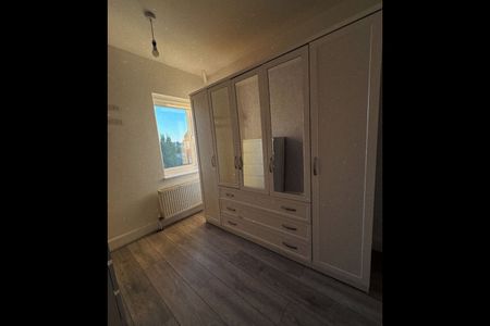 3 Bed Semi-Detached House, Burnie Avenue, L20 - Photo 5