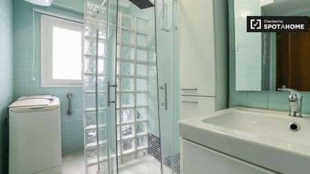 valencia, Valencian Community 46004 - Photo 3