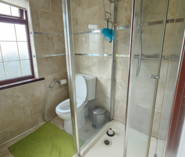 4 bedroom semi-detached house to rent - Photo 5