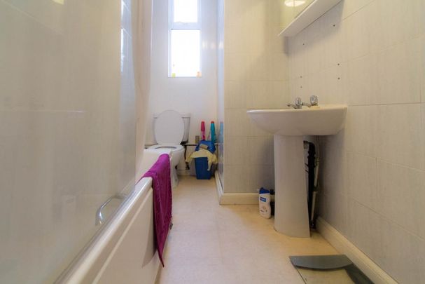 4 bedroom house to rent - Photo 1