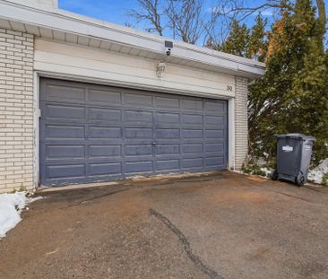 For Lease - 30 Malvern Court, Brampton, Ontario - Photo 4