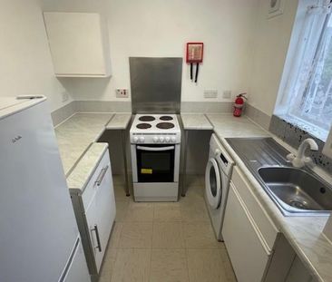 1 Bedroom Flat To Let - Photo 6