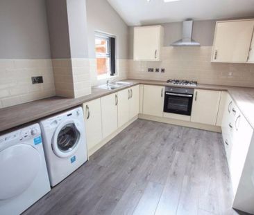 Sheil Rd, Kensington. - Photo 2