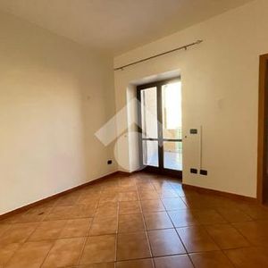 Monolocale in affitto - Photo 2