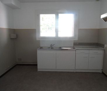 Location Appartement 4 pièces 103m² LOURDES 65100 - Photo 5