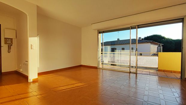 APPARTEMENT 3 PIECES- proche commerces, - Photo 1