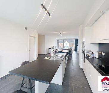 Appartement met 2 slaapkamers en garage in Oostrozebeke - Foto 5