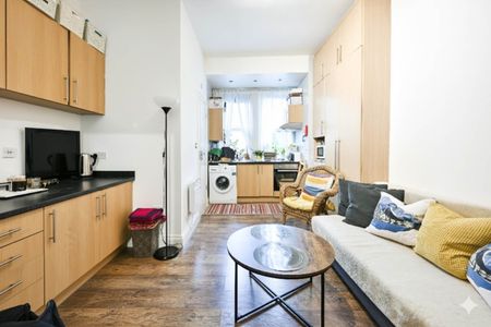 Studio Flat, Quex Road, NW6 - Photo 3