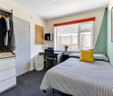 6 bedroom house to rent - Photo 1