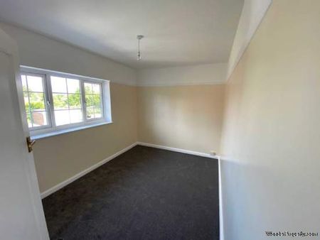 2 bedroom property to rent in Eastbourne - Photo 3