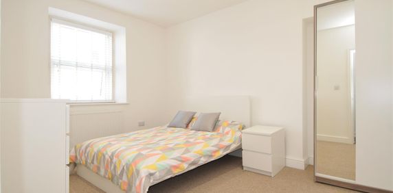 Addison Road, Flat 5, Plymouth - Photo 2