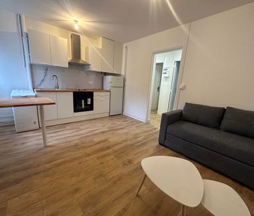 Location Appartement 2 pièces 31m² - Photo 2