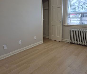 For Lease - 1066 Coxwell Avenue Unit# 4, Toronto, Ontario - Photo 1