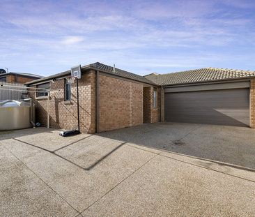 Comfort, Space & Convenience in Prime Hamilton Valley Location - Photo 5